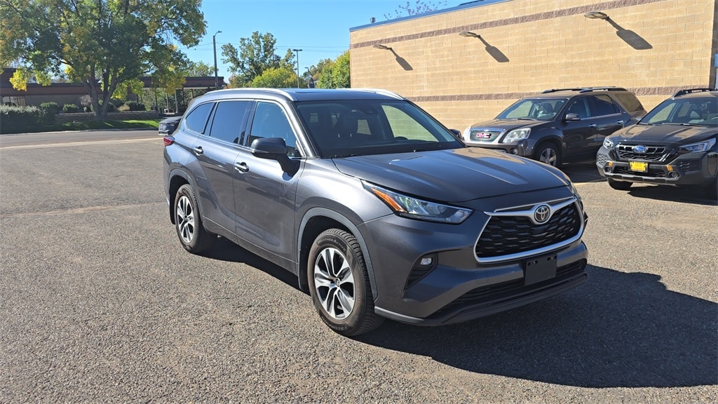 2020 Toyota Highlander XLE photo 4