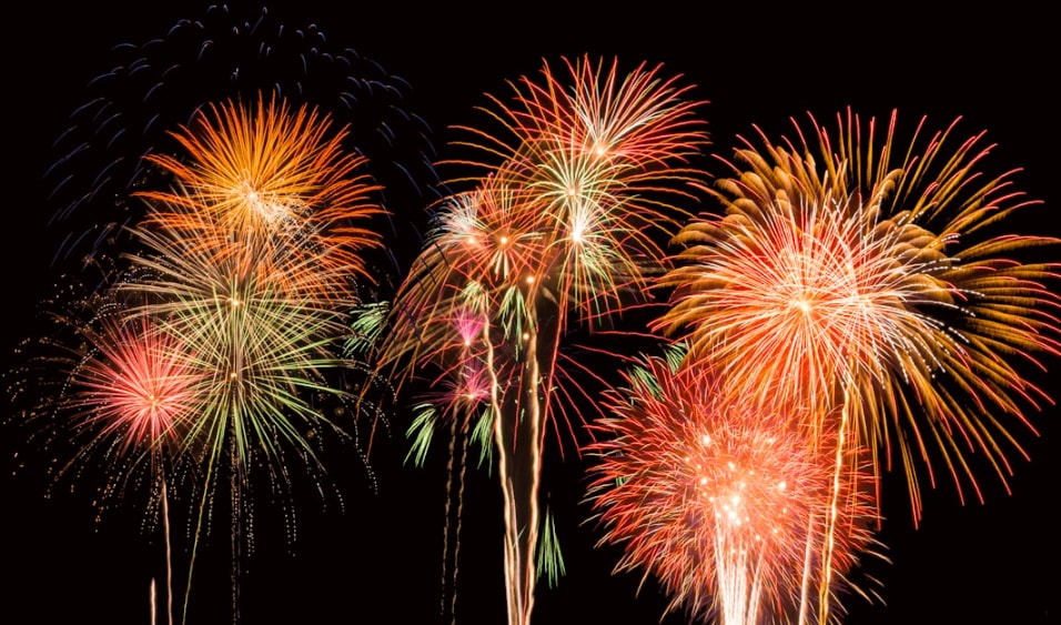 Colorful%20night%20fireworks.png