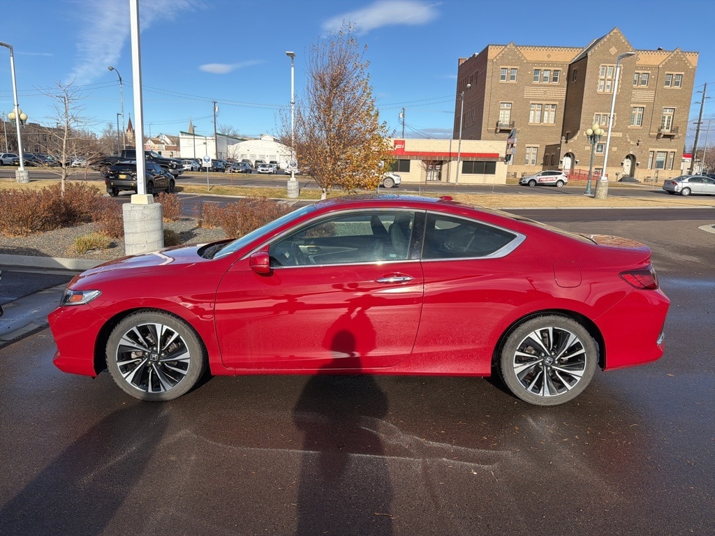 2017 Honda Accord EX-L photo 4