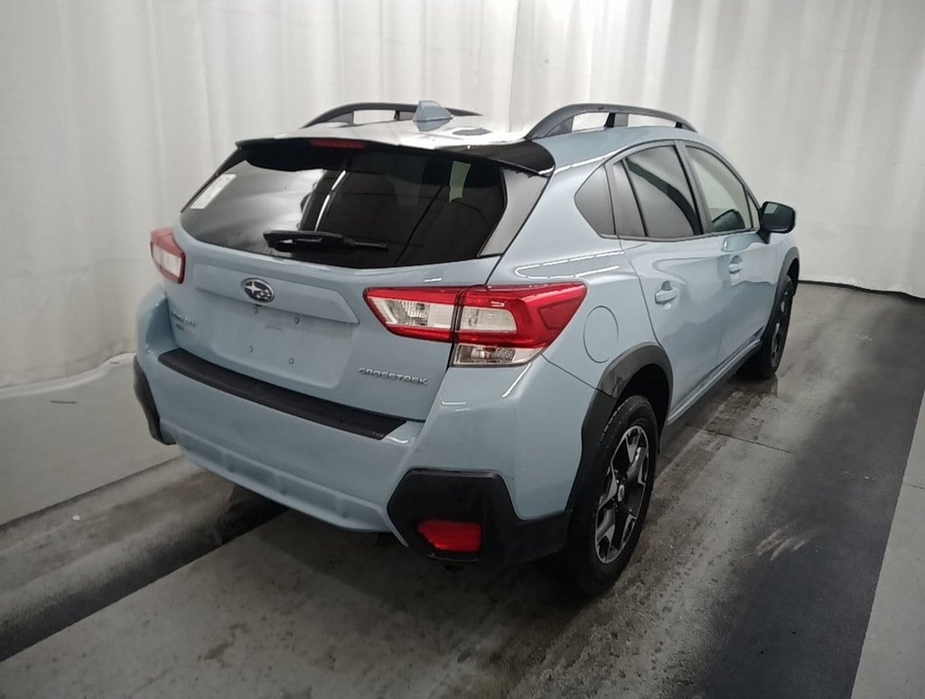 2018 Subaru Crosstrek 2.0i Premium photo 2