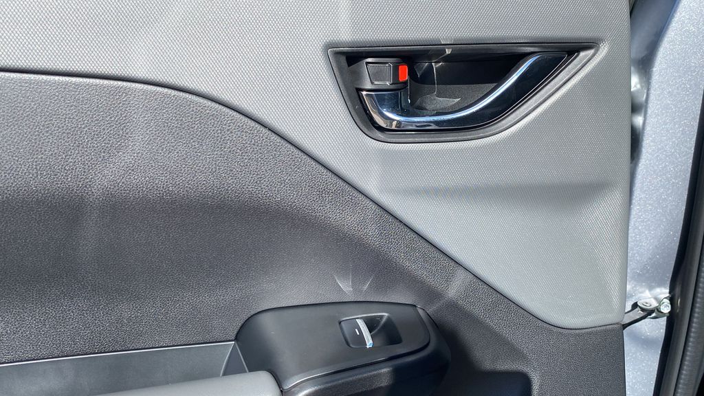 2025 Subaru Crosstrek Limited - Photo 13