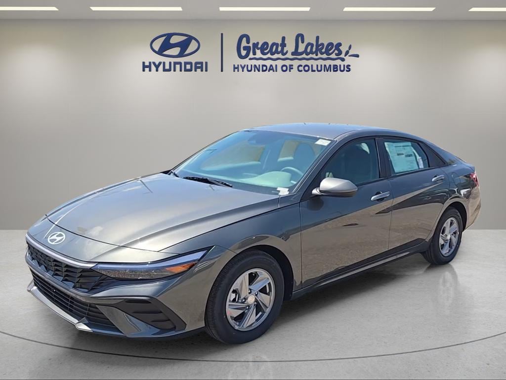 New 2026 Hyundai Elantra SE Sedan