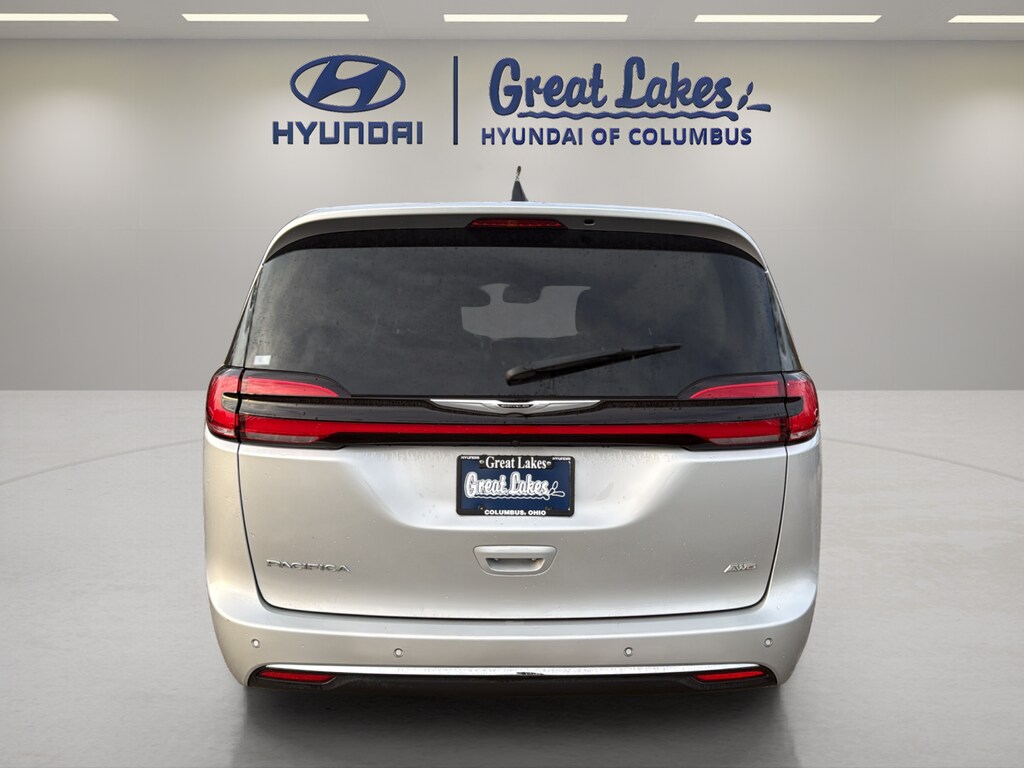 Used 2023 Chrysler Pacifica Touring L Van Passenger Van