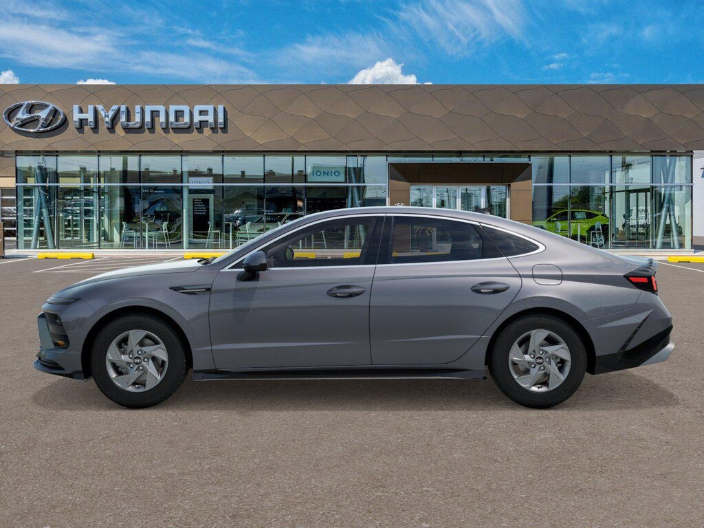 New 2026 Hyundai Sonata SE Sedan
