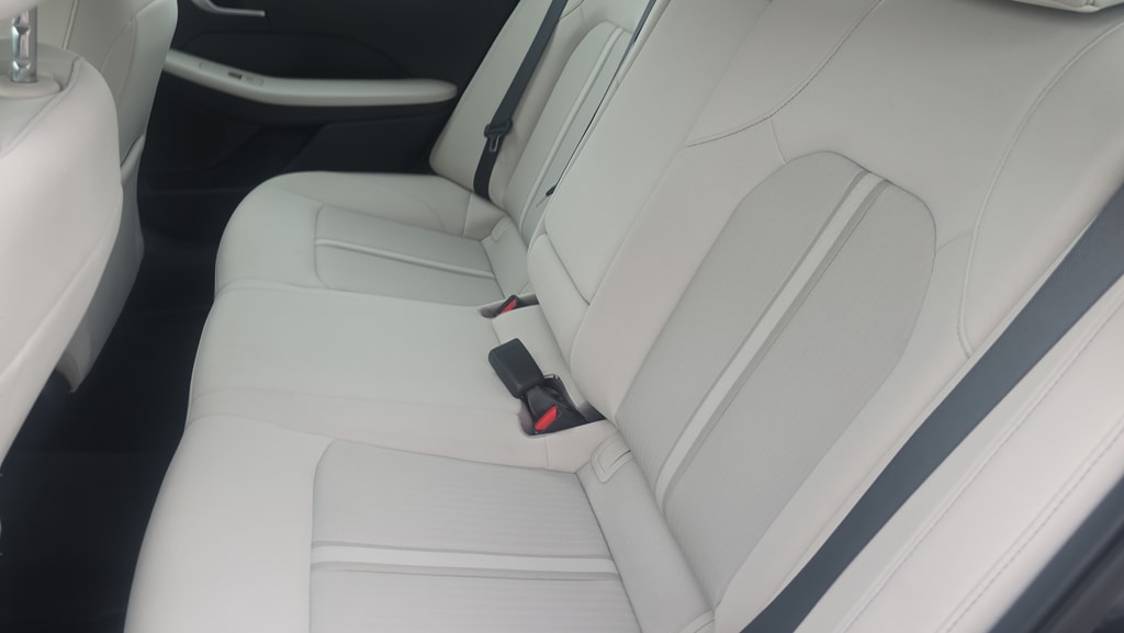 2025 Hyundai Sonata SEL - Photo 28