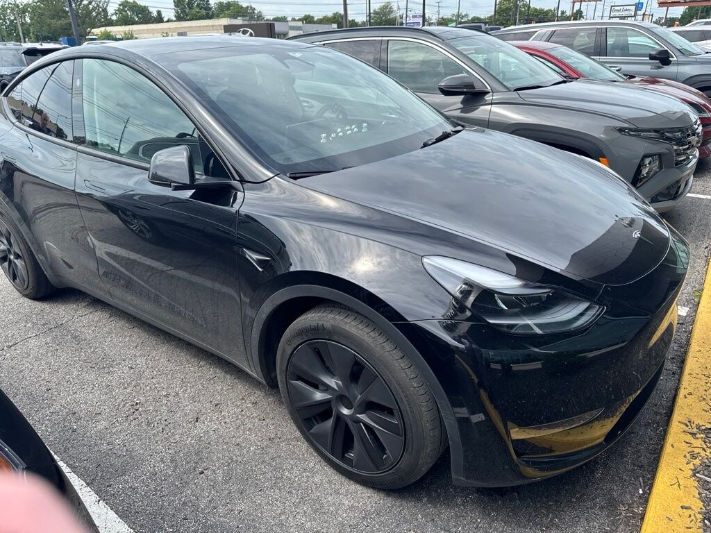 Used 2024 Tesla Model Y Long Range SUV
