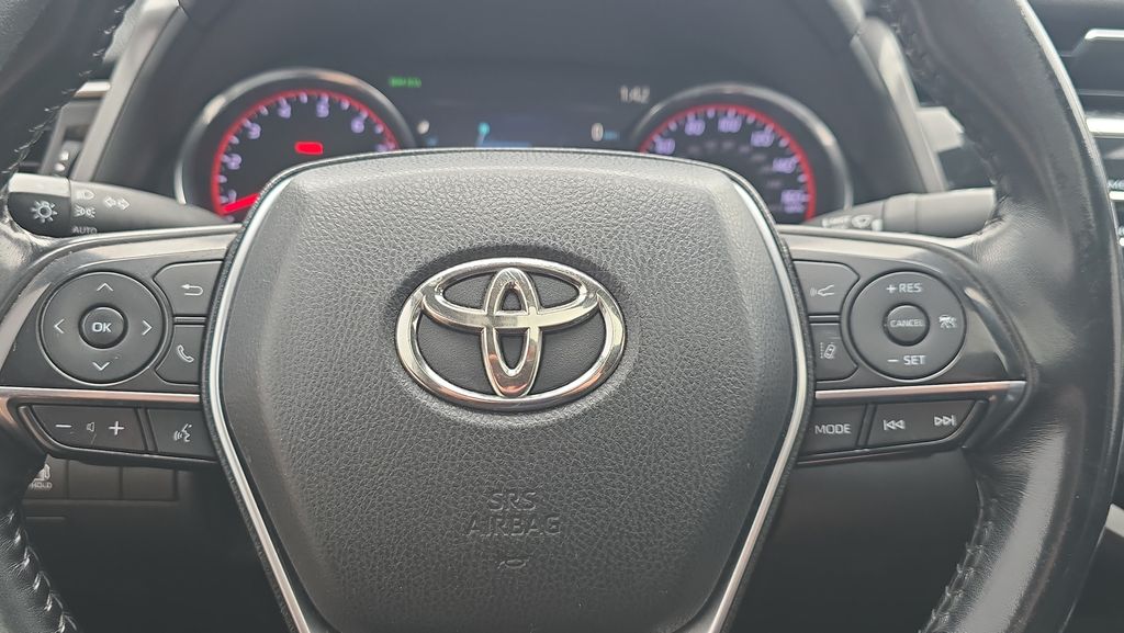 2019 Toyota Camry XSE - Photo 11