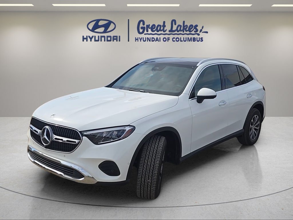 2025 Mercedes-Benz GLC