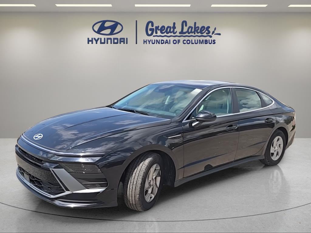 New 2025 Hyundai Sonata SE Sedan