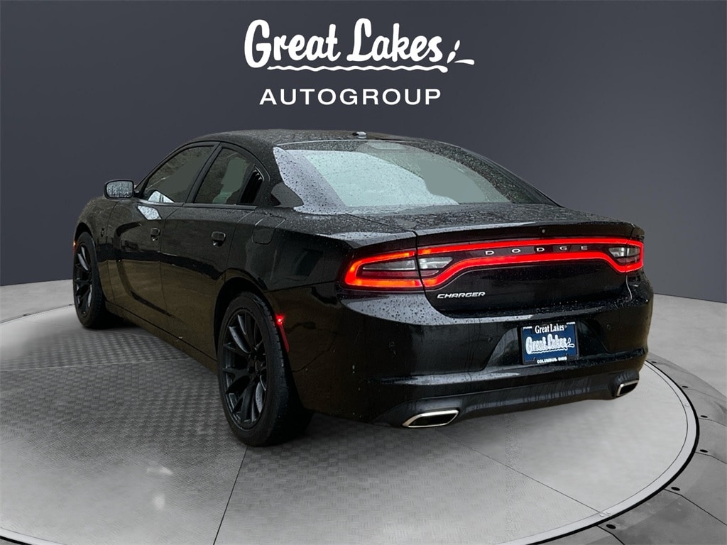 Used 2019 Dodge Charger SXT Sedan