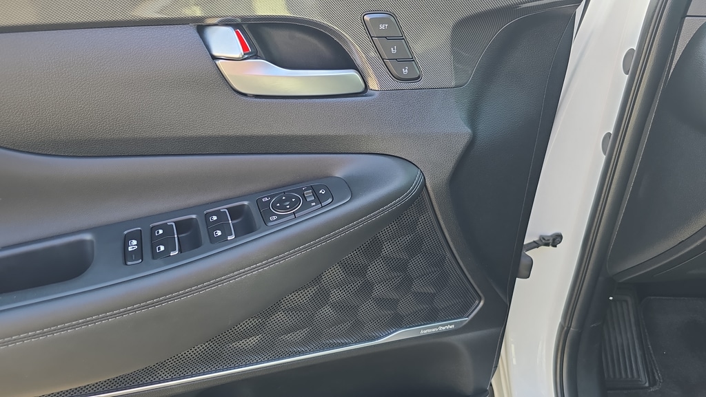 2023 Hyundai Santa Fe Limited - Photo 16