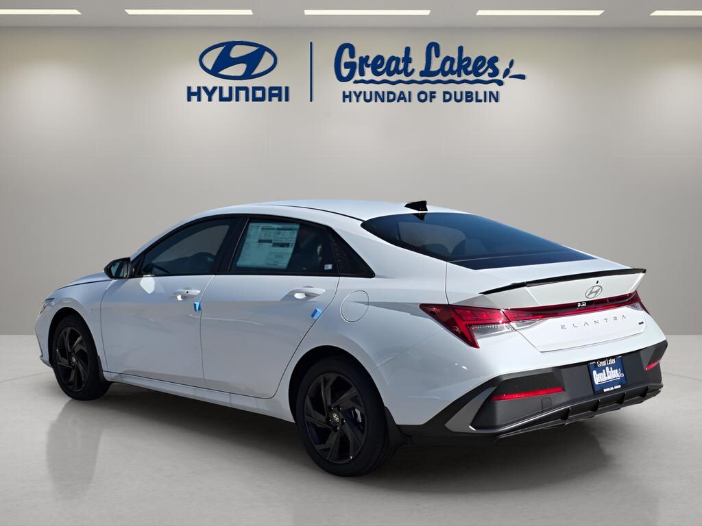 New 2026 Hyundai Elantra Hybrid SEL Sport Sedan