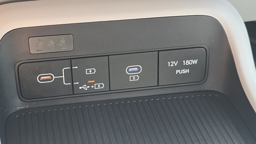 2026 Hyundai Kona SE - Photo 30