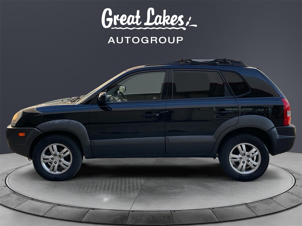 Used 2008 Hyundai Tucson SE with VIN KM8JN72D98U819524 for sale in Columbus, OH