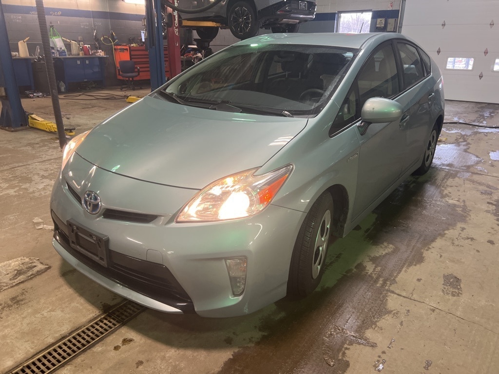 2015 Toyota Prius Four's photo