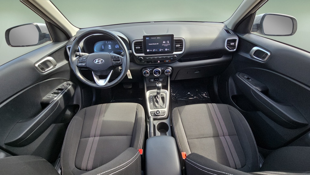 2023 Hyundai Venue SEL - Photo 18