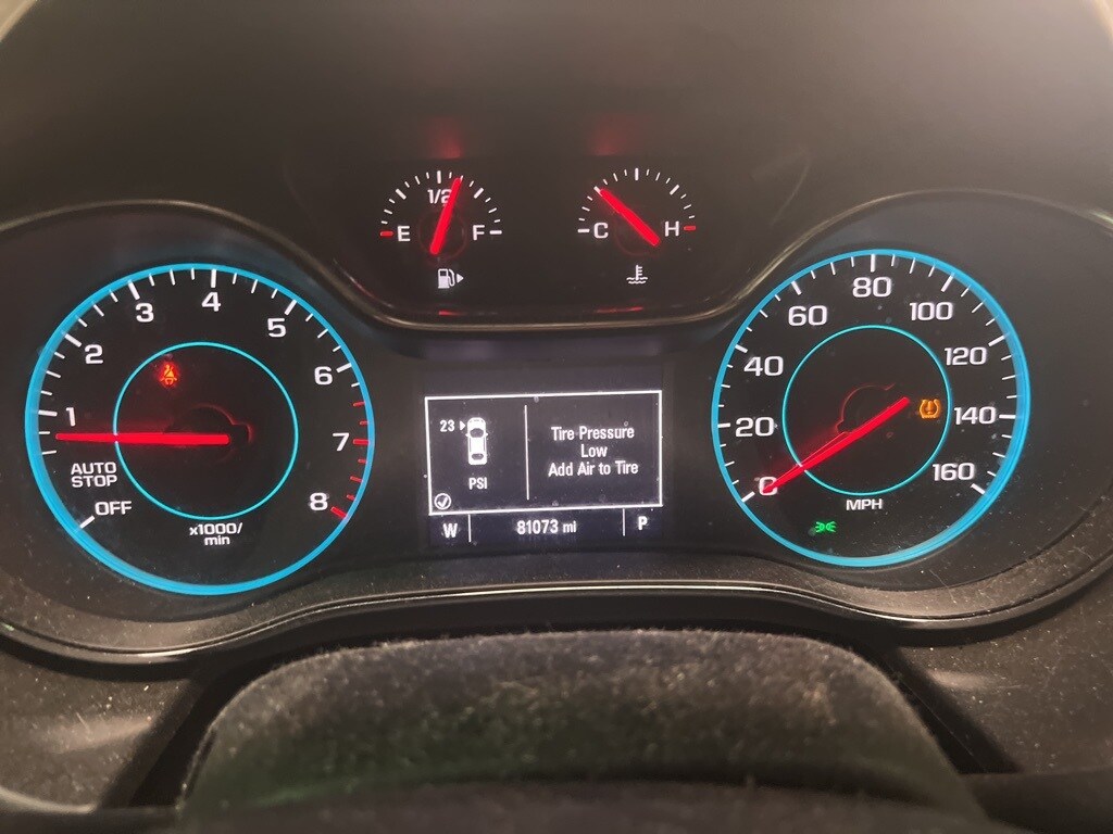 2018 Chevrolet Cruze LT photo 2