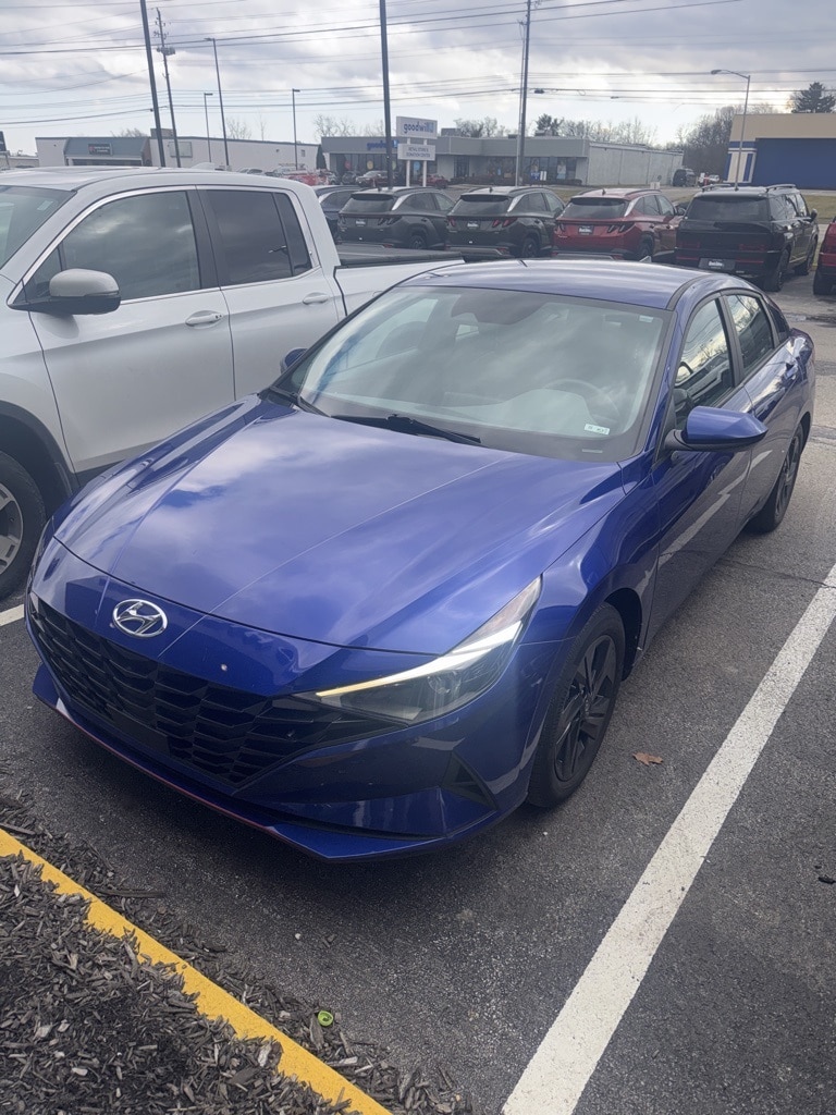 2022 Hyundai Elantra SEL