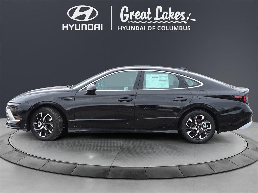 New 2025 Hyundai Sonata SEL Sedan