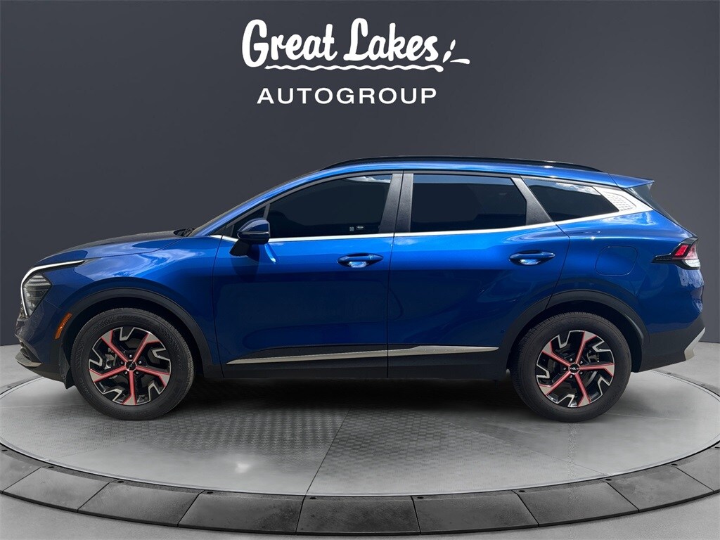 2025 Kia Sportage EX photo 2