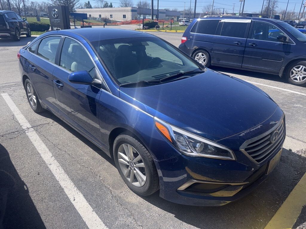 Used 2017 Hyundai Sonata SE Sedan