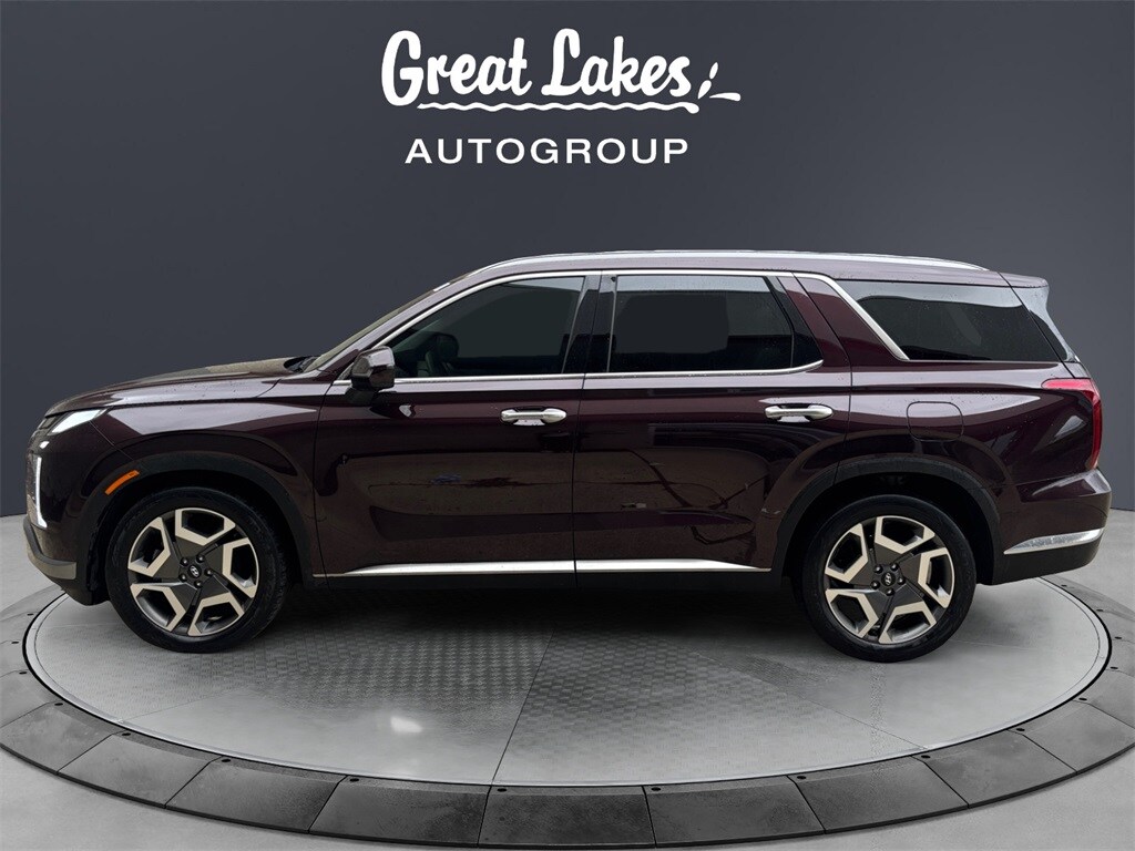 2024 Hyundai Palisade Limited photo 2