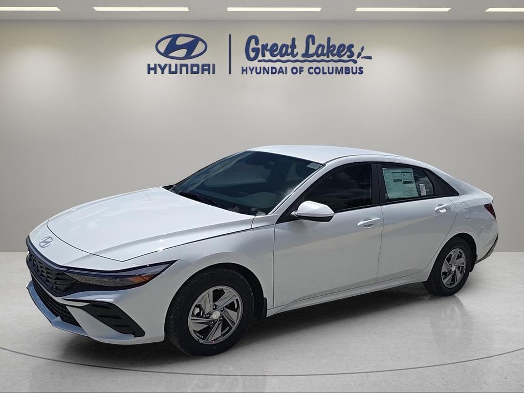 New 2026 Hyundai Elantra SE Sedan