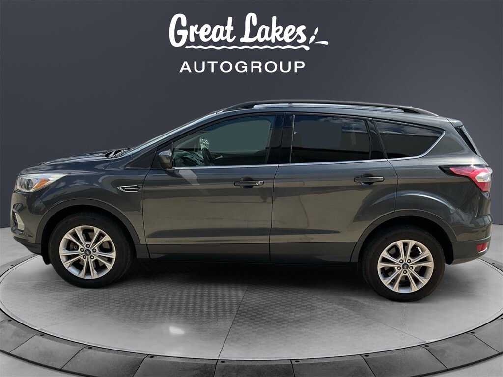 2018 Ford Escape SE photo 2