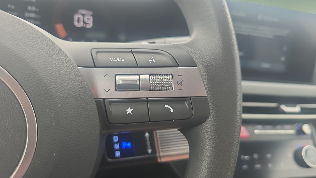 2025 Hyundai Sonata SEL - Photo 25