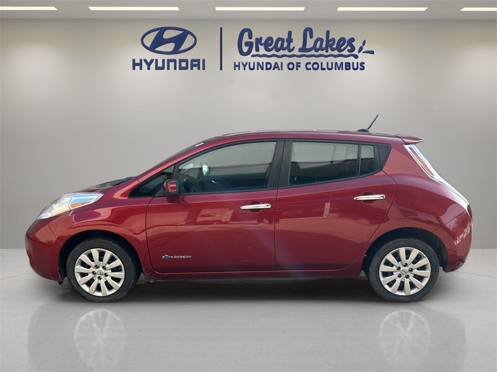 Used 2015 Nissan LEAF S with VIN 1N4AZ0CP7FC327964 for sale in Columbus, OH