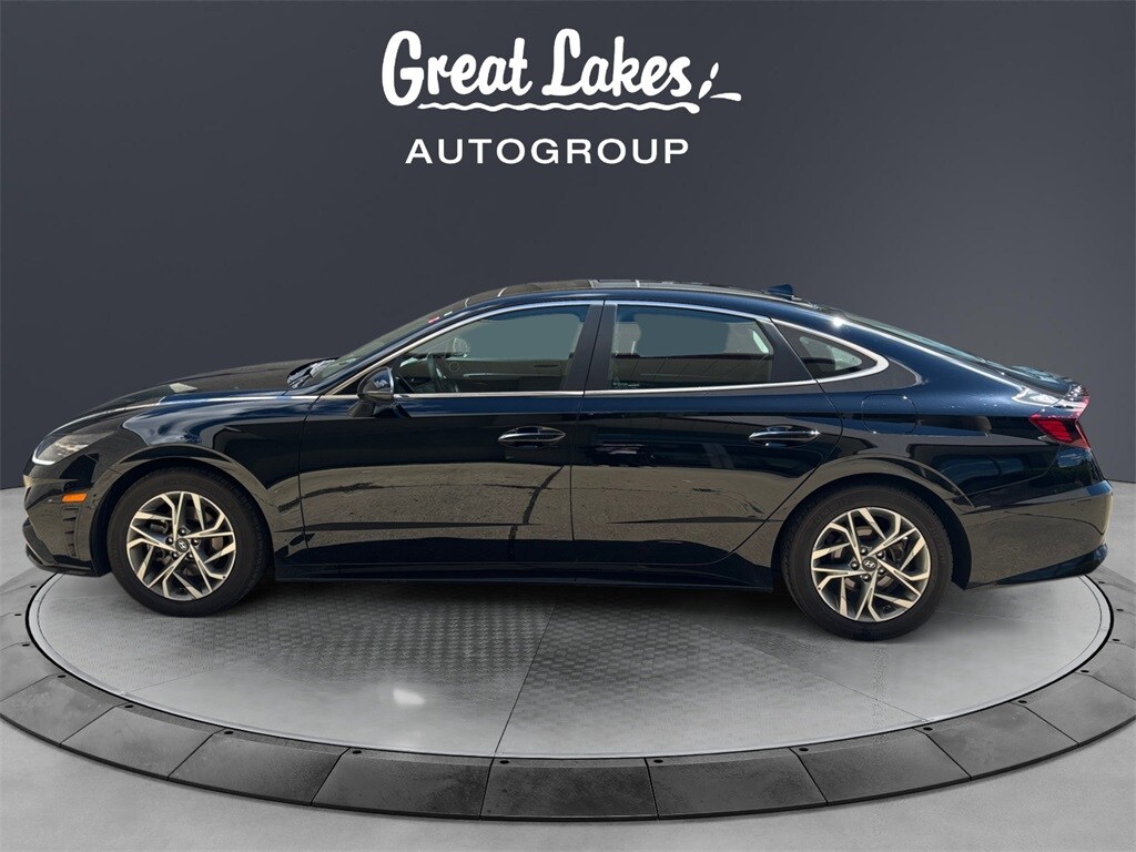 2023 Hyundai Sonata SEL photo 2