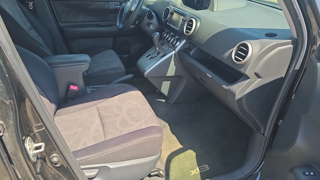 2015 Scion xB Base - Photo 12