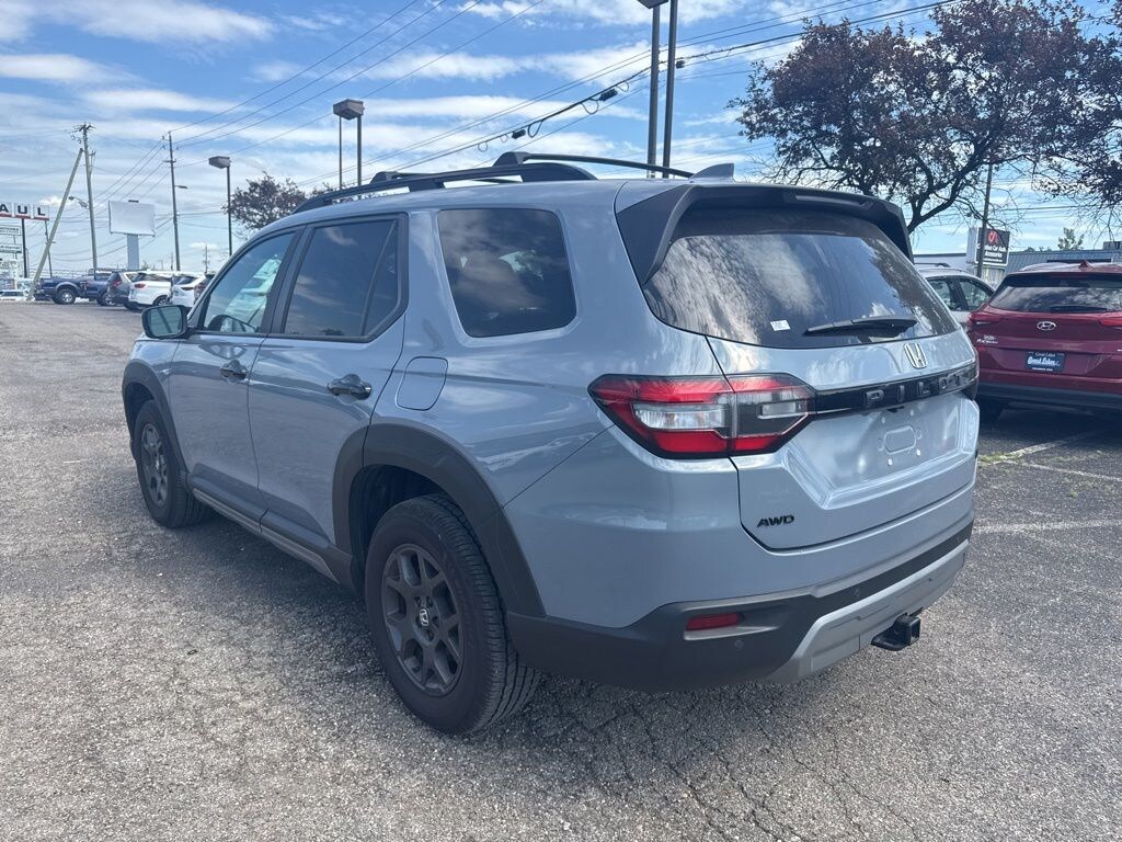 Used 2023 Honda Pilot TrailSport SUV