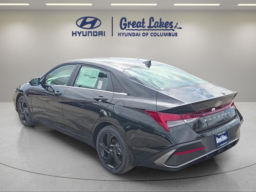 New 2026 Hyundai Elantra SEL Sport Premium Sedan