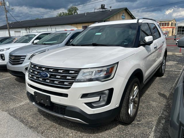 2017 Ford Explorer Limited 4WD's photo
