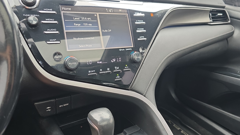 2019 Toyota Camry XSE - Photo 20