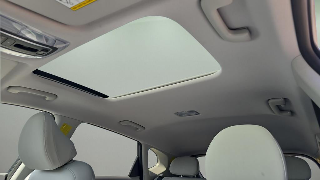 2026 Hyundai Kona Limited - Photo 15