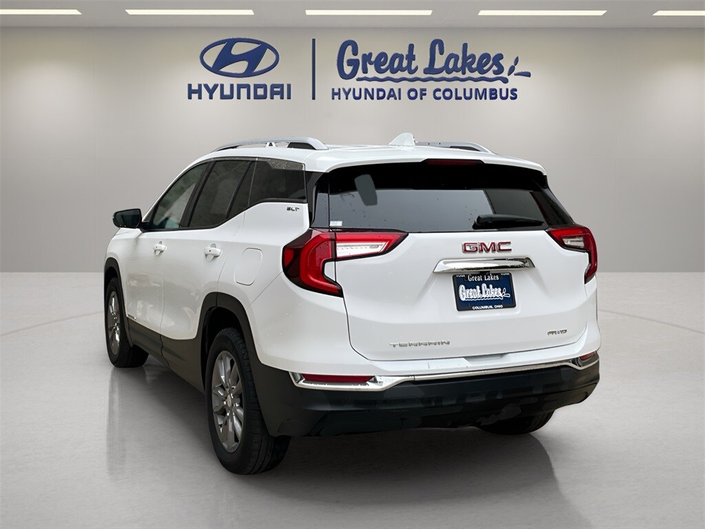 Used 2024 GMC Terrain SLT SUV