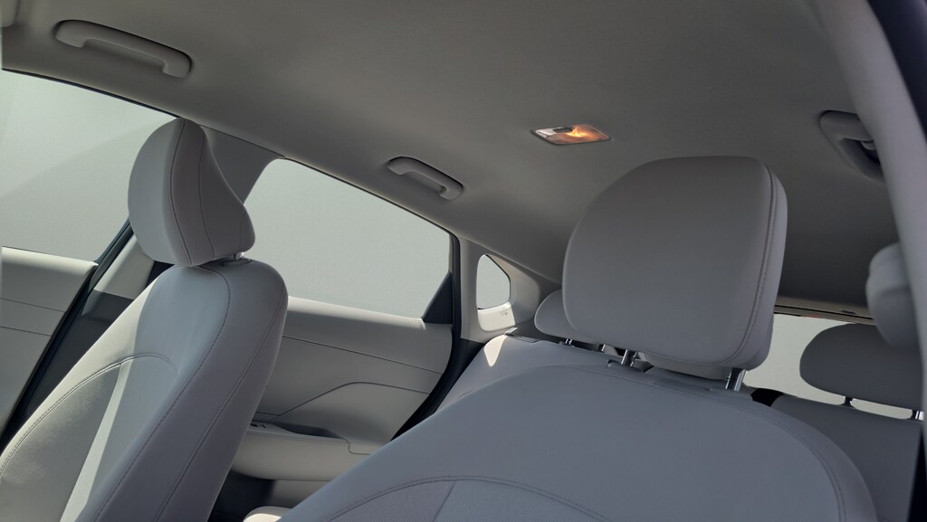 2026 Hyundai Kona SE - Photo 15