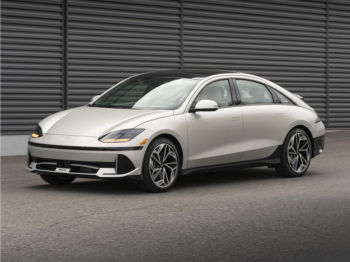 2023 Hyundai Ioniq 6 SE RWD's photo