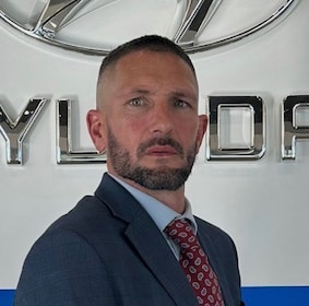 Staff member Eric Holmes from ID_1e2411f69485