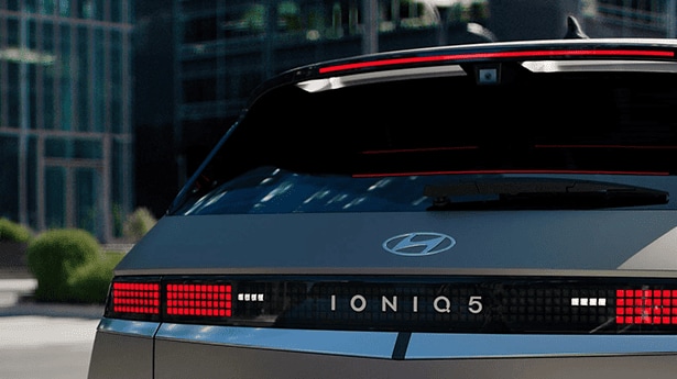 Why%20the%20Hyundai%20IONIQ%205%20Continues%20to%20Be%20One%20of%20America's%20Most%20Awarded%20EVs%20post.png