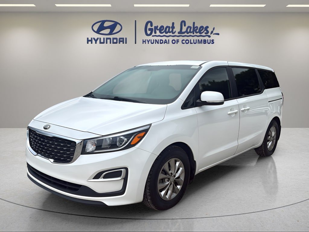 2021 Kia Sedona LX's photo