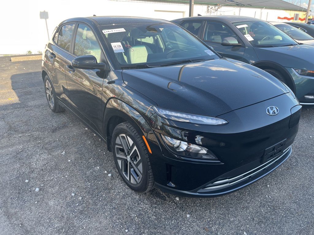 Certified 2023 Hyundai Kona EV SE with VIN KM8K23AG7PU180124 for sale in Columbus, OH