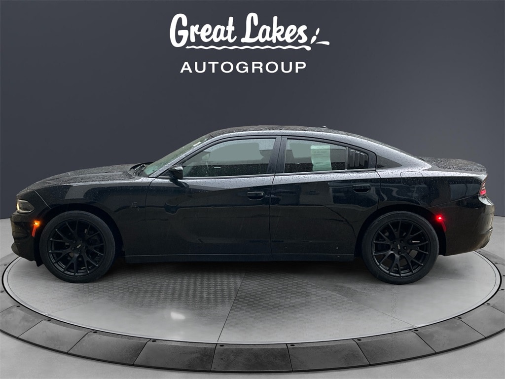 Used 2019 Dodge Charger SXT Sedan