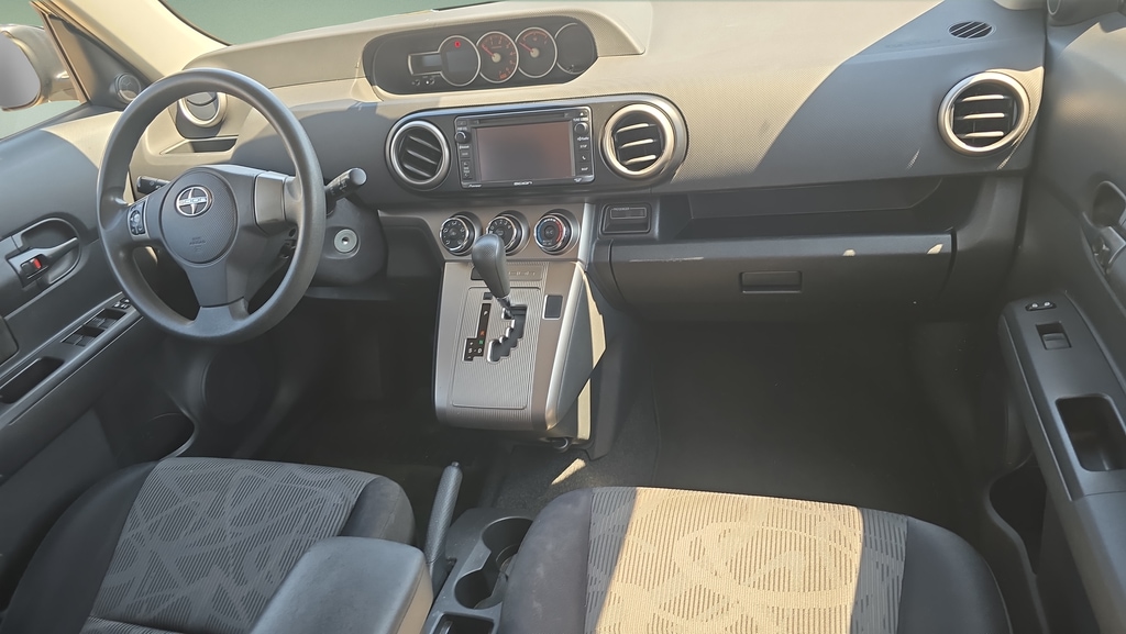 2015 Scion xB Base - Photo 10