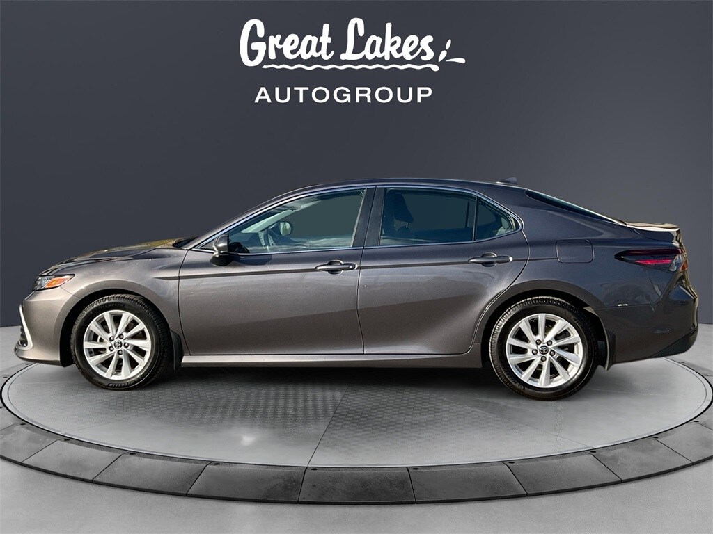2023 Toyota Camry LE photo 2