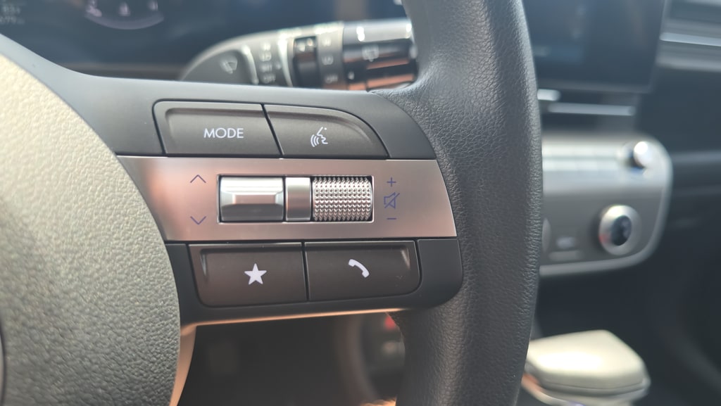2026 Hyundai Kona SE - Photo 23