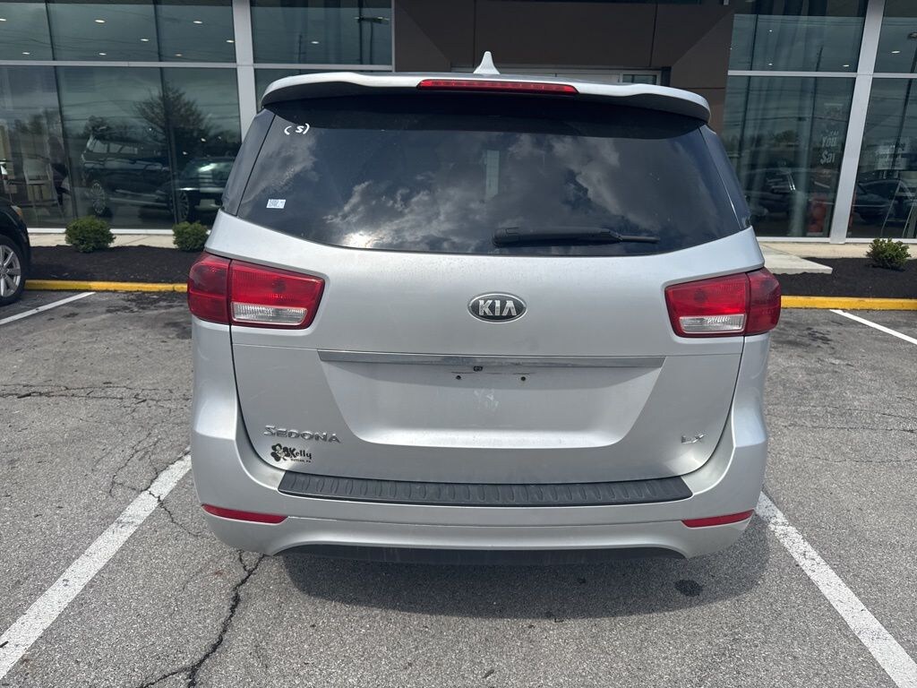 Used 2017 Kia Sedona LX Van Passenger Van