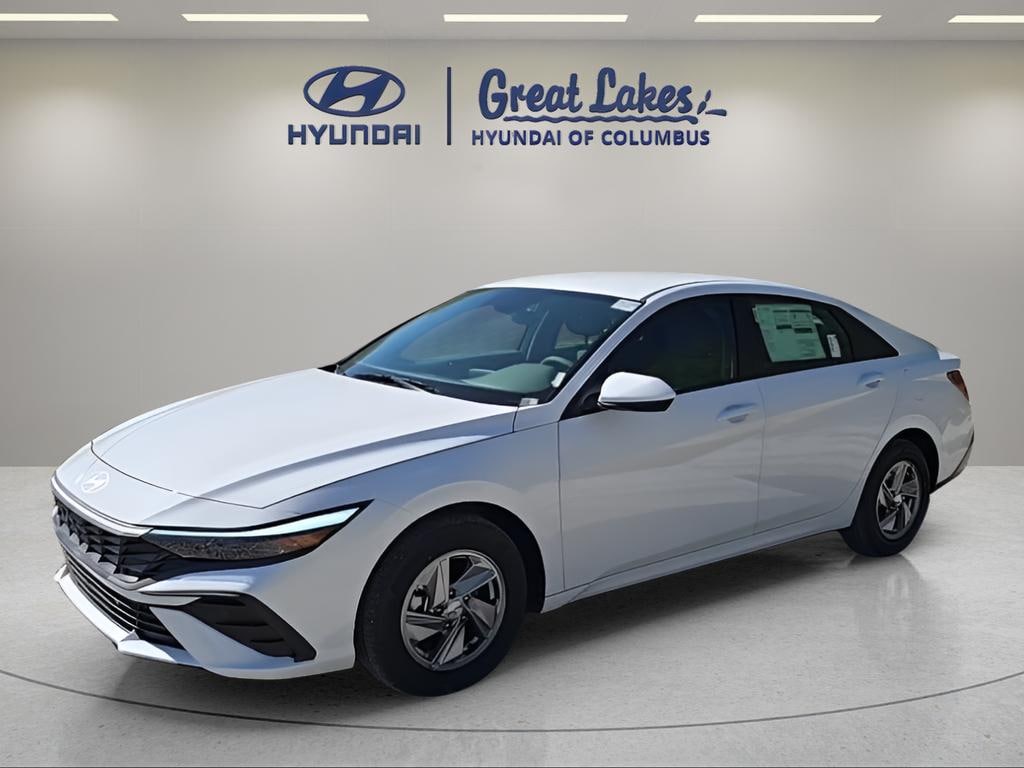 New 2026 Hyundai Elantra SE Sedan